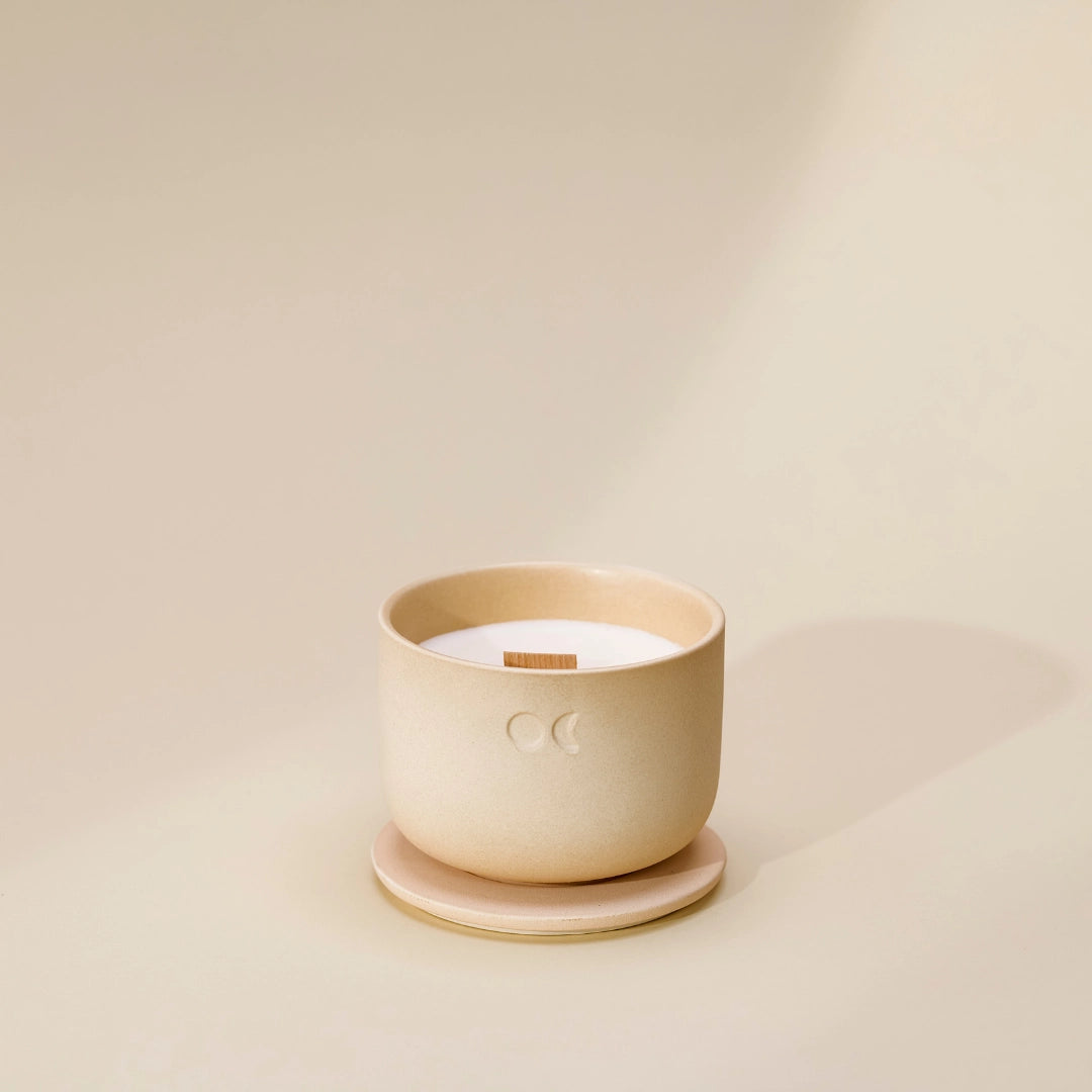 Bougie florale en céramique – Ambre