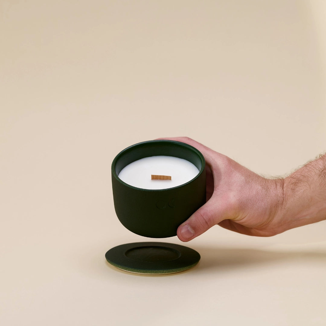 Bougie florale en céramique – Genévrier Lavande