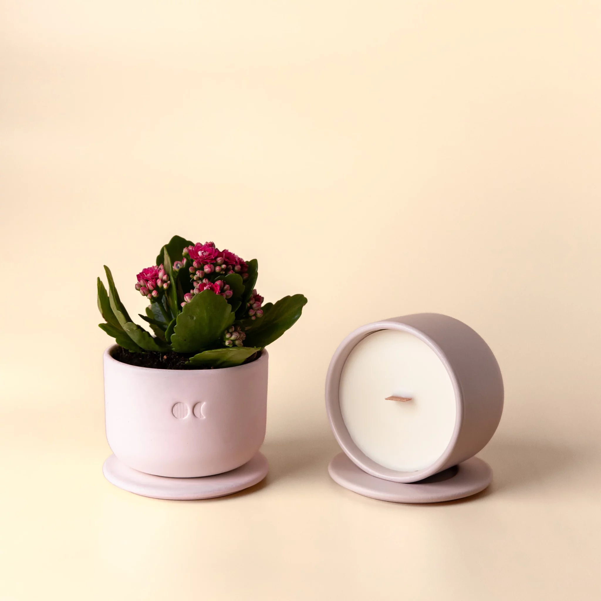 Bougie florale en céramique – Oud et Roses