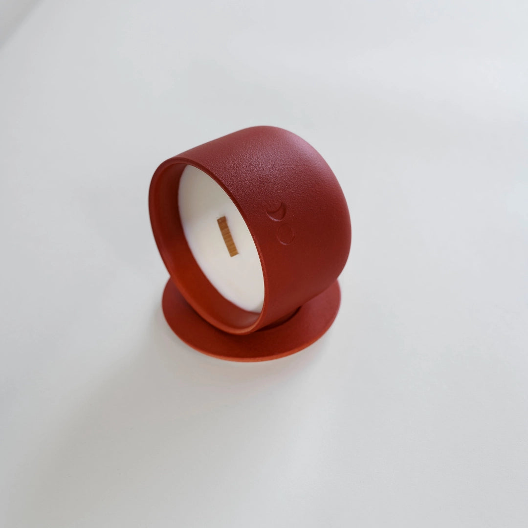 Bougie florale en céramique – Bois de santal